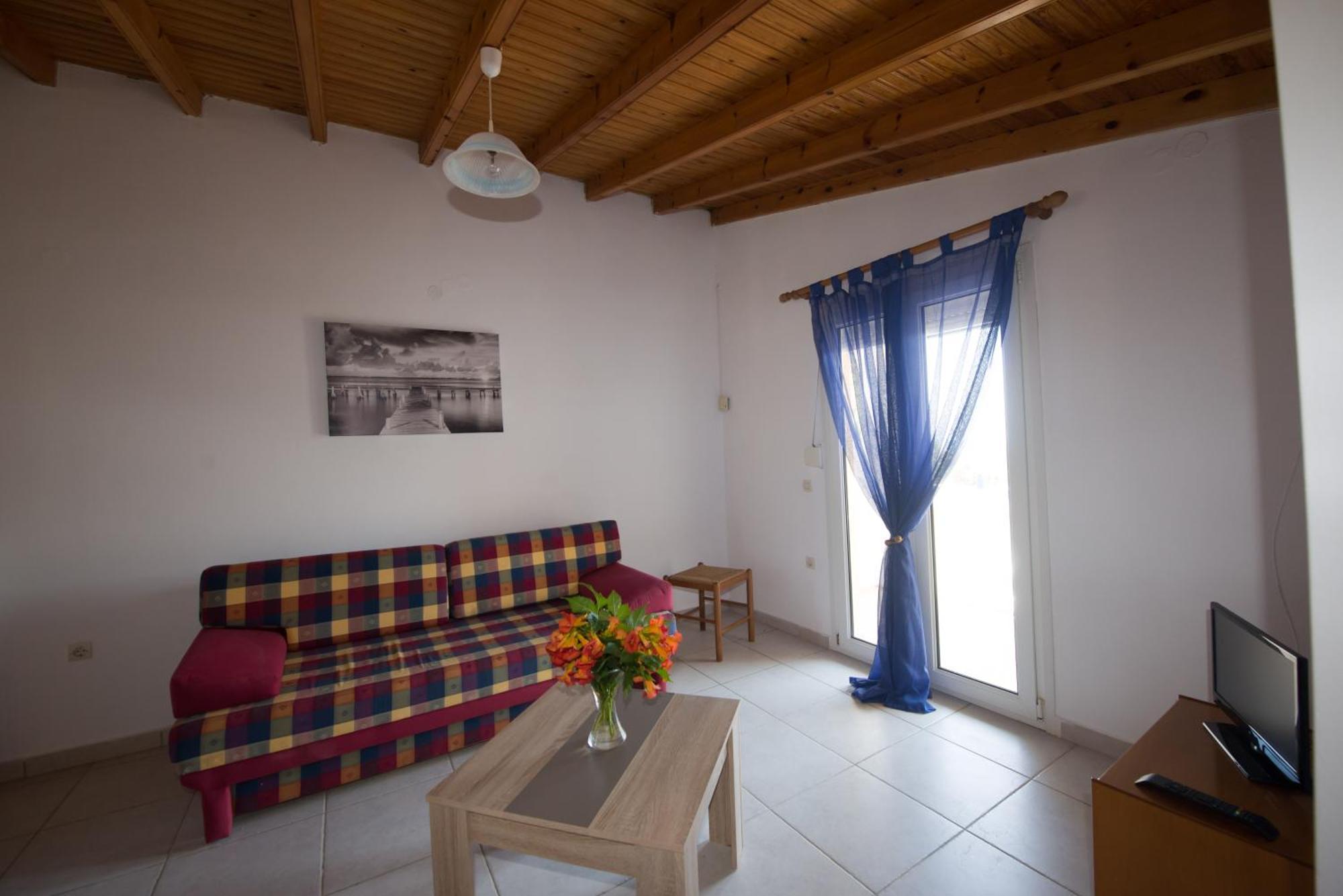S&C Kosmos Beach Resort Roda  Rum bild