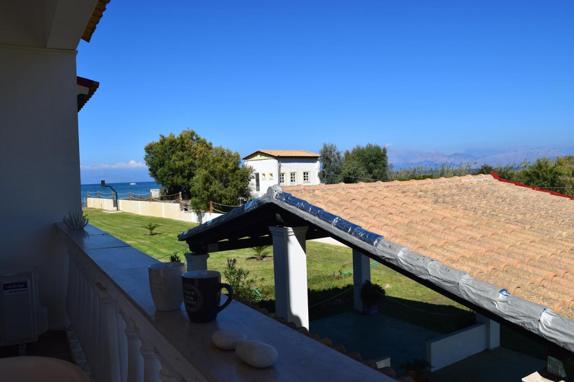 S&C Kosmos Beach Resort Roda  Rum bild