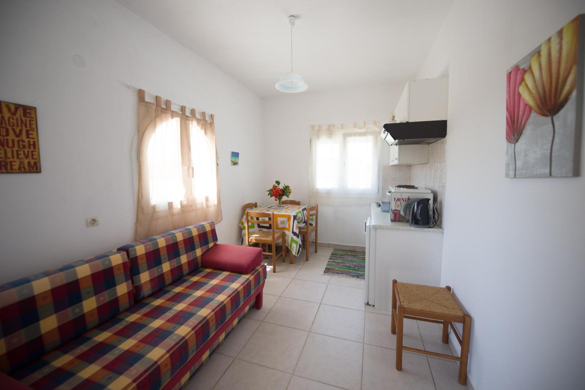 S&C Kosmos Beach Resort Roda  Rum bild