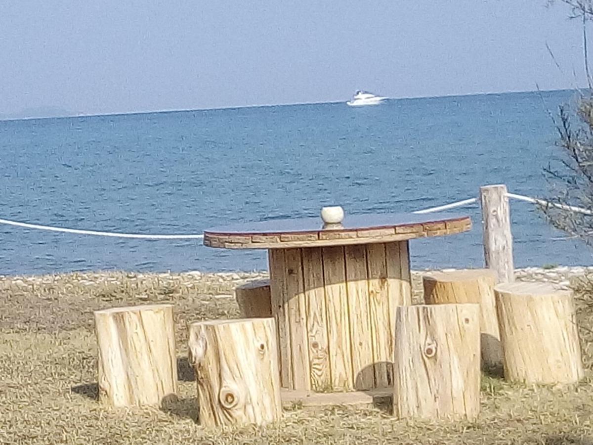 S&C Kosmos Beach Resort Roda  Exteriör bild